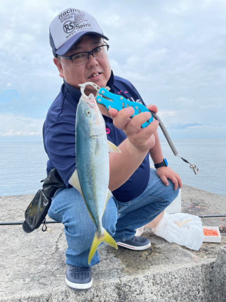 夏は地元、静岡伊豆に釣り遠征に行くことが多いです。
将来の夢はクルーザーを買ってカジキマグロを釣り上げること。
