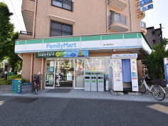 ファミリーマート 狛江東和泉店