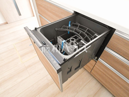 E号棟　ビルトイン食洗機は毎日の家事を軽減させてくれます。またワークトップも広々使え機能性も向上します。　【清瀬市下宿１丁目】／撮影日2024/03/23