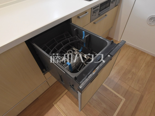食洗機　キッチンには家事時間を短縮する食洗機付き
