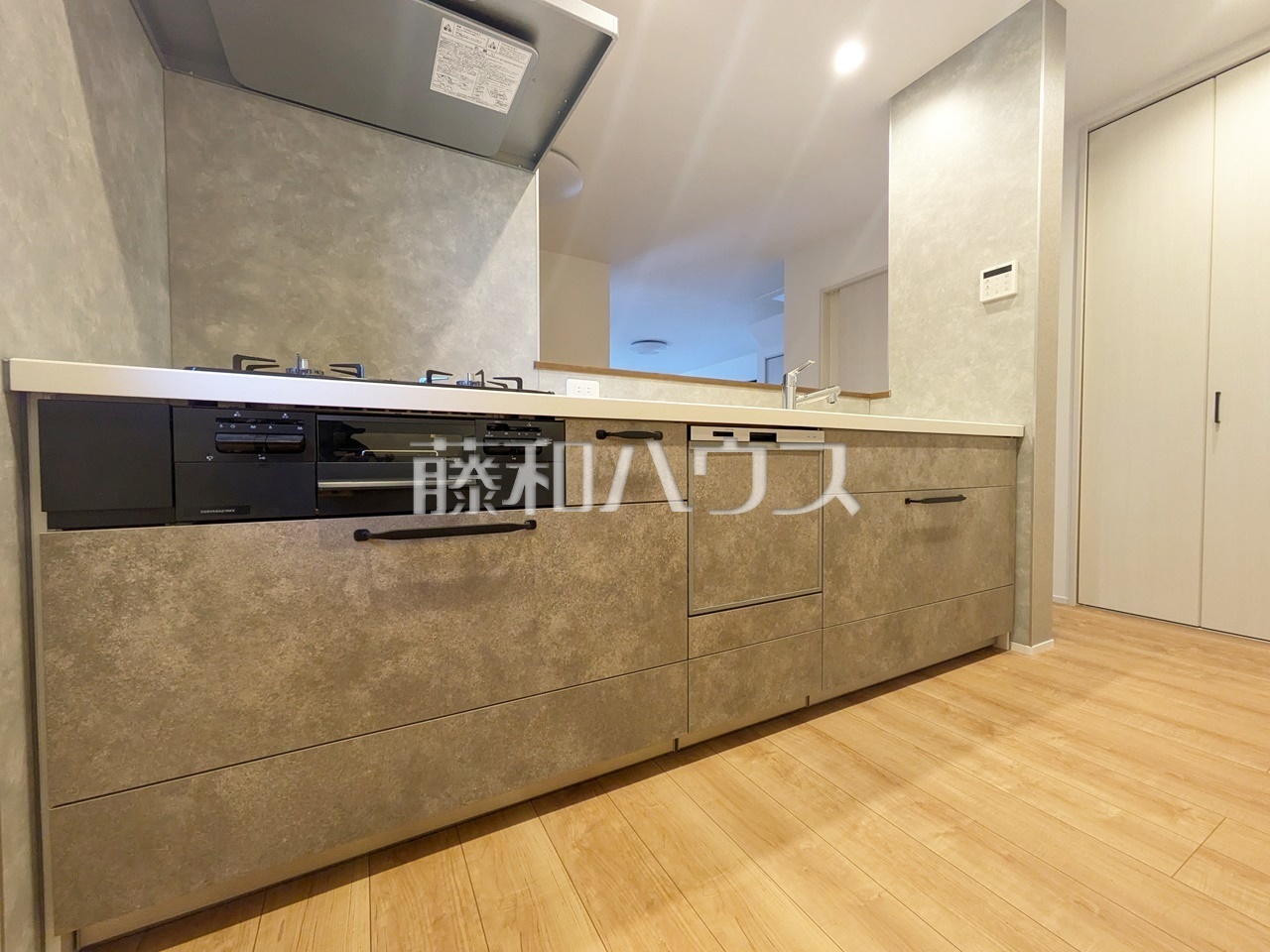 キッチン　【日野市東豊田４丁目】／撮影日：2025年3月7日