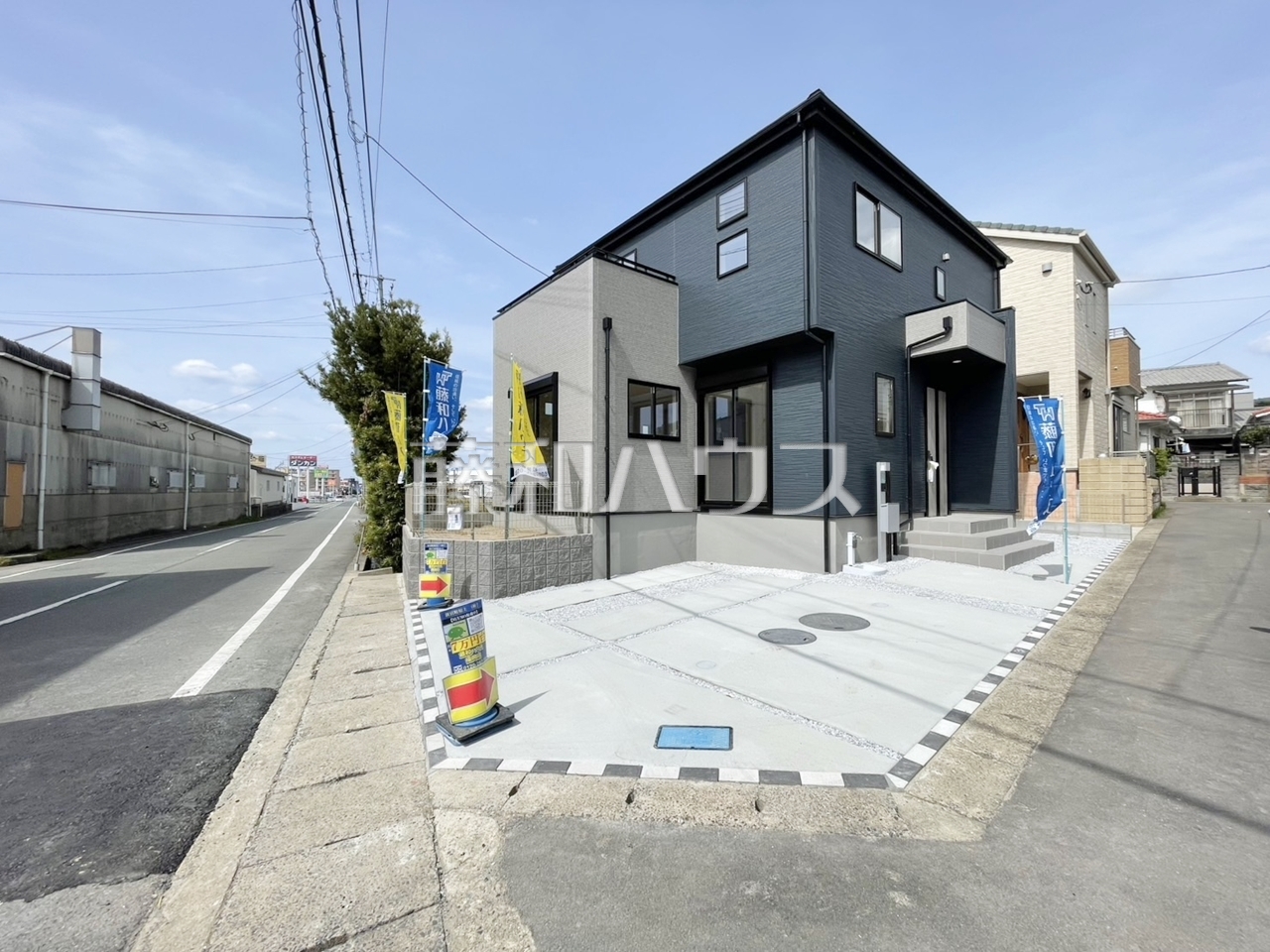 太陽に愛され、日当り・通風に優れた魅力的で快適さを追求した邸宅。ここに住むからこそ意味がある。そんな特別感に浸ってみませんか。　／撮影日：2025年3月30日
