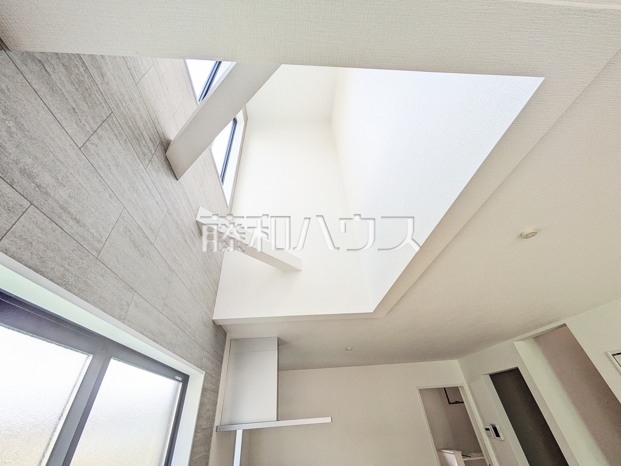 折り上げ天井 【福岡市西区石丸3丁目】/撮影日:2025年11月1日