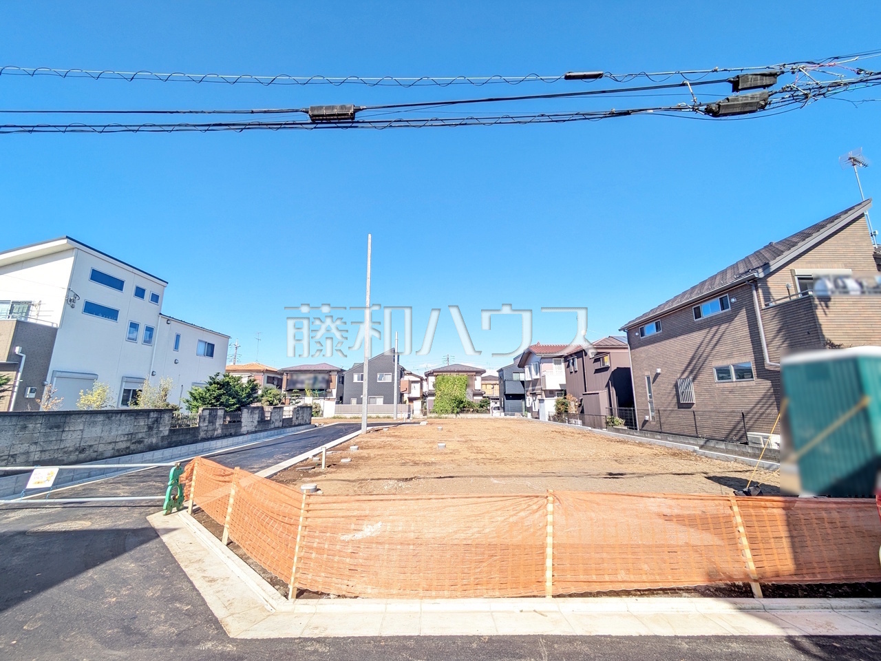 現地写真 【東村山市久米川町2丁目】 一戸建ての多いエリアのため、静かで落ち着いた雰囲気の街並みです。/撮影日:2025年10月17日