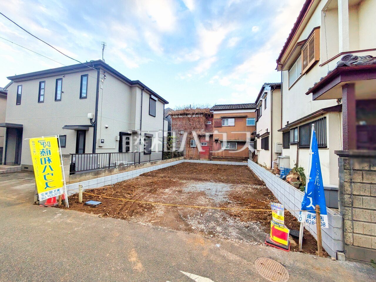 現地写真　【東久留米市氷川台２丁目】 見学はしたいけど、なかなか時間が取れない・・・そんな方に出勤前や仕事終わりにマイホームを見学できるサポートをいたします。 ／撮影日：2025年11月14日