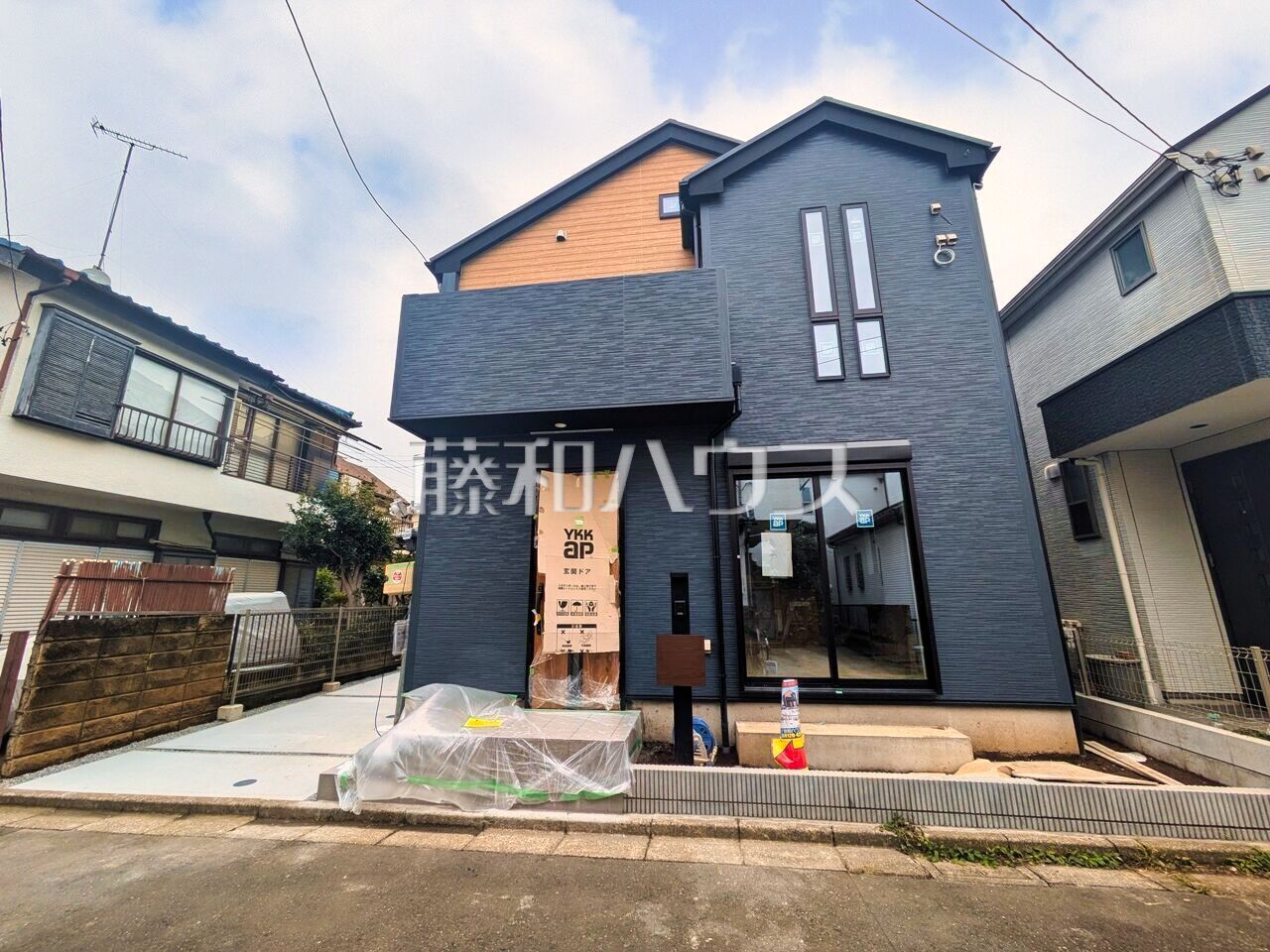 外観 【東久留米市南町4丁目】 周辺環境はもちろん、日当たりや設備仕様など、実際に行ってみないと分からないことも多くございます。営業担当がご案内いたしますので、お気軽にお問い合わせください /撮影日:2026年9月13日