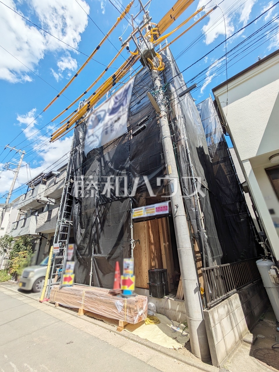 誠心誠意、建築中!物件の内部構造などは今しか見ることができません。是非ご見学のお問合せをお待ちしております! 【朝霞市膝折町2丁目】/撮影日:2026年8月7日