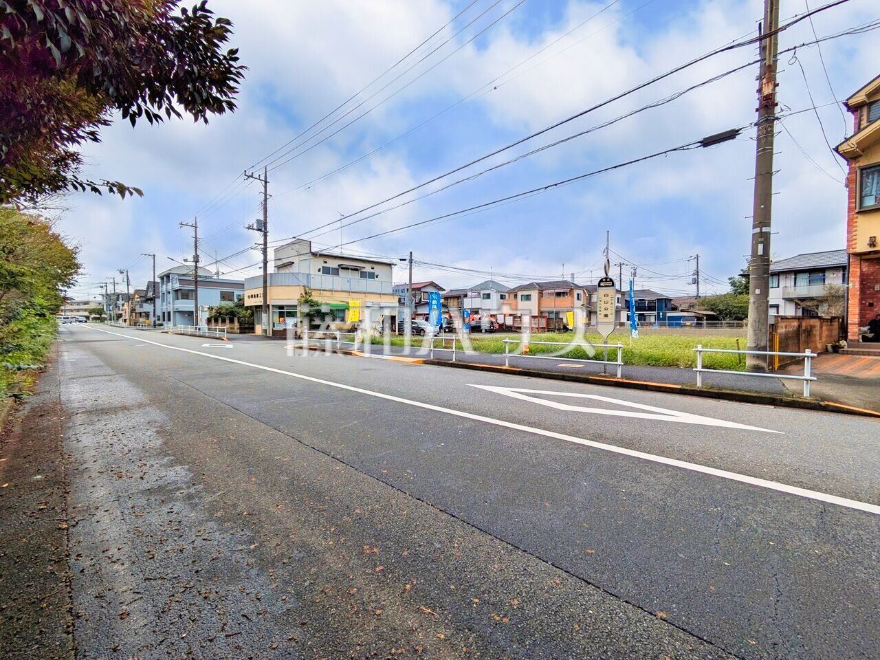 接道状況および現場風景 【東久留米市下里3丁目】 物件の事、諸費用の事など、小さな疑問もお気軽にご連絡・ご相談下さい。 /撮影日:2026年9月11日