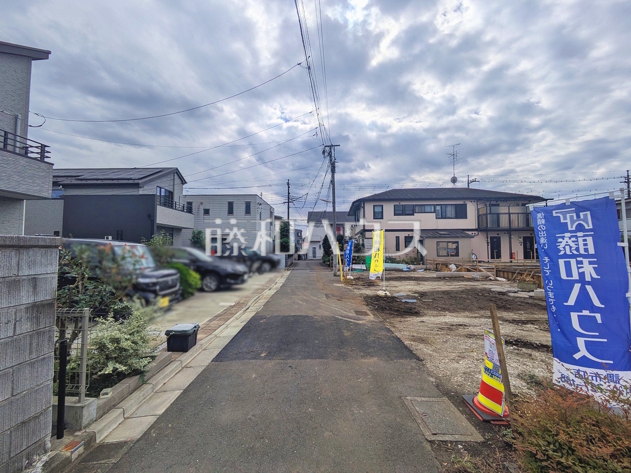 接道状況および現場風景 【調布市西つつじケ丘4丁目】/撮影日:2026年10月3日