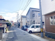 一戸建ての多いエリアのため、静かで落ち着いた雰囲気の街並みです。　