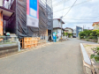 接道状況および現場風景　【新座市野寺３丁目】 平日のご案内も可能です。まずはお気軽にお問合せ下さいませ。 