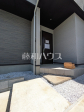 玄関へのアプローチ　【八王子市緑町】