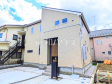 外観　【八王子市中野町】
生活に溶け込むシンプルなデザインの外観が魅力の新邸です。 平日のご案内も可能です。まずはお気軽にお問合せ下さいませ。 