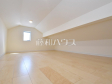 B号棟　小屋裏収納　【中野区上鷺宮５丁目】
シーズンオフの荷物もたっぷり収納できます。　