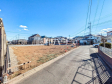 接道状況および現場風景　【武蔵村山市中原３丁目】 見学はしたいけど、なかなか時間が取れない・・・そんな方に出勤前や仕事終わりにマイホームを見学できるサポートをいたします。 