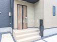 1号棟　玄関　【小平市栄町２丁目】