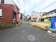 接道状況および現場風景　【富士見市諏訪１丁目】 平日のご案内も可能です。まずはお気軽にお問合せ下さいませ。 