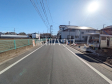 前面道路6mなので、運転が少し苦手な方でも運転・駐車がしやすそうですね。【練馬区西大泉５丁目】