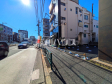 接道状況および現場風景　【杉並区南荻窪１丁目】 見学はしたいけど、なかなか時間が取れない・・・そんな方に出勤前や仕事終わりにマイホームを見学できるサポートをいたします。 