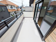 2号棟　バルコニー　【府中市本町２丁目】
南向きのバルコニーは日差しもたっぷり注ぎ、お洗濯物もよく乾きます。　