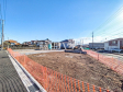 現場風景　【武蔵村山市岸１丁目】 周辺環境はもちろん、日当たりや設備仕様など、実際に行ってみないと分からないことも多くございます。営業担当がご案内いたしますので、お気軽にお問い合わせください。  