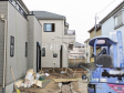 2号棟　道路から奥まった住まいは、車や人通りも気にならずプライバシーの確保された住空間を保つことができます。　【立川市一番町２丁目】