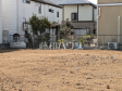 C号地付近　現地写真　【日野市万願寺６丁目】旗竿地は、小さなお子様が急に道路に飛び出てしまうことを防ぎます。安心してお庭で遊ぶことができますね。　