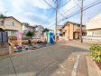 接道状況および現場風景　【清瀬市中里６丁目】 見学はしたいけど、なかなか時間が取れない・・・そんな方に出勤前や仕事終わりにマイホームを見学できるサポートをいたします。 
