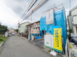 ≪接道状況≫ 周囲に高い建物のないエリアのため、空が大きく感じます。 　【府中市押立町４丁目】