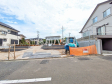 1号棟　外観　【八王子市めじろ台３丁目】 見学はしたいけど、なかなか時間が取れない・・・そんな方に出勤前や仕事終わりにマイホームを見学できるサポートをいたします。 