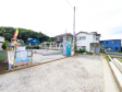 接道状況および現場風景　【八王子市弐分方町】
一戸建ての多いエリアのため、静かで落ち着いた雰囲気の街並みです。　