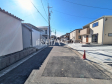 接道状況および現場風景　東側　【春日井市東野町西２丁目】