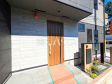 C号棟　玄関　【世田谷区北烏山９丁目】