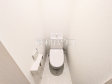 各階にトイレがあると、階段の上り下りをせずに済むため就寝時なども便利です。　A号棟　トイレ　【福岡市南区曰佐４丁目】