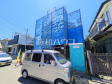 ≪現地外観≫前面道路はゆとりの5m。車の出し入れも楽々です。　【府中市西府町４丁目】