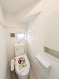 1号棟　トイレ　【糸満市字座波】 各階のトイレにはウォシュレット完備！　 
