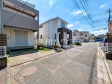 接道状況および現場風景　【東村山市青葉町２丁目】 お住まい探しは、家の良し悪しだけでなく周辺環境も重要なポイントです。ぜひ一度お客様の目でご覧ください 