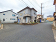 接道状況および現場風景　【西東京市泉町４丁目】 お住まい探しは、家の良し悪しだけでなく周辺環境も重要なポイントです。ぜひ一度お客様の目でご覧ください。 