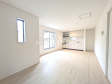 リビング　【東村山市美住町２丁目】