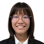 成嶋 杏優