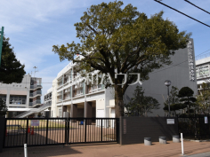 世田谷区立烏山北小学校