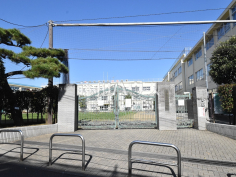 中野区立啓明小学校