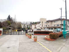 八王子市立中山小学校