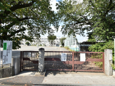 日野市立潤徳小学校