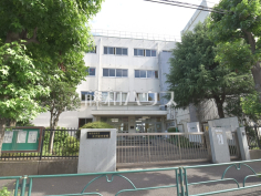 世田谷区立太子堂中学校 世田谷区立太子堂中学校