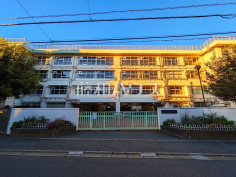 世田谷区立上祖師谷中学校