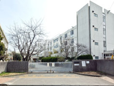 多摩市立多摩中学校