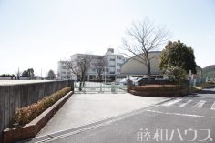 春日井市立東高森台小学校