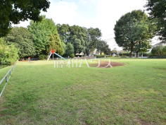 すみれ公園