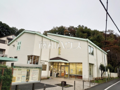調布市立図書館　若葉分館